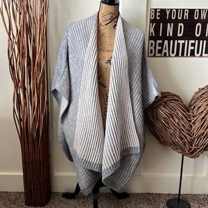 Cocogio Gray And Cream Sweater Wrap